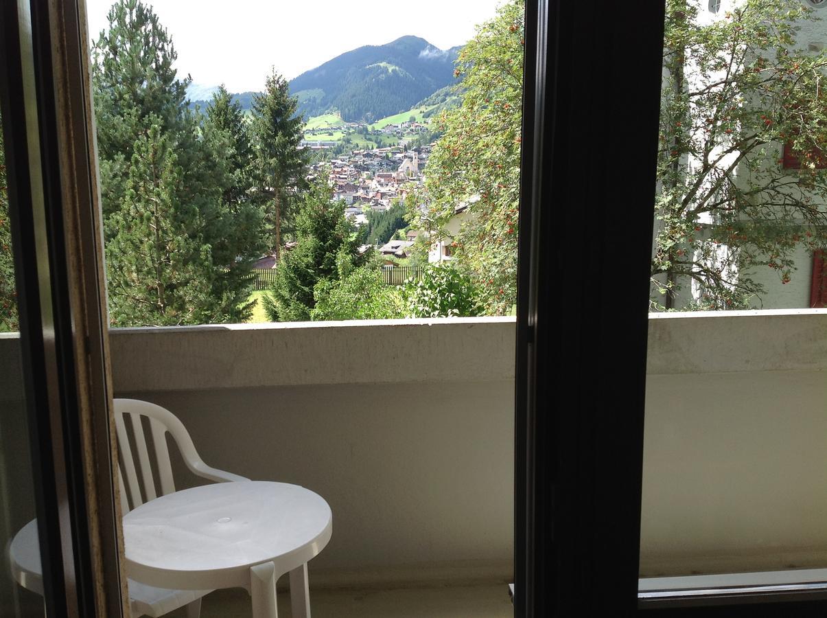 Disentis Apartamento Exterior foto